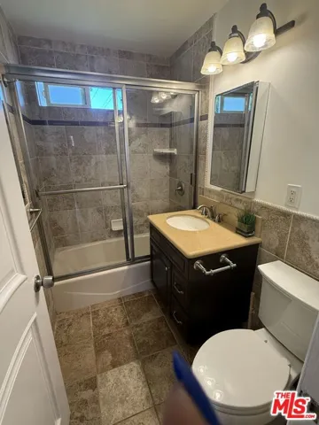 8701 Kittyhawk Avenue, Los Angeles, California 90045