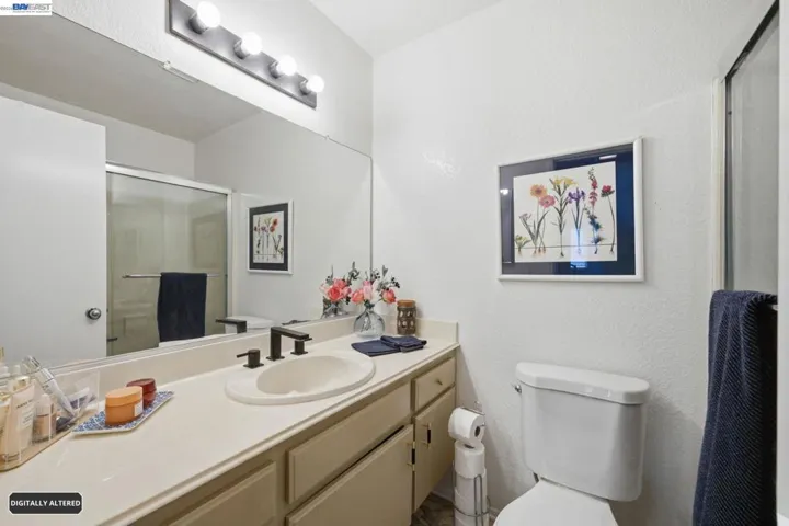 5050 Canyon Crest 18, Riverside, California 92507