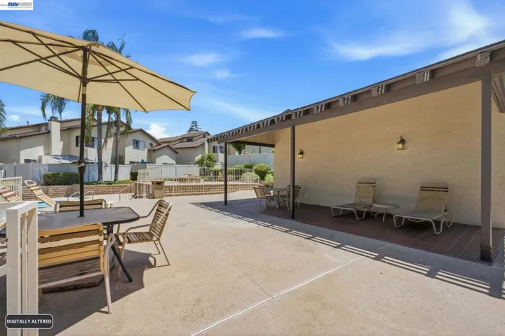 5050 Canyon Crest 18, Riverside, California 92507