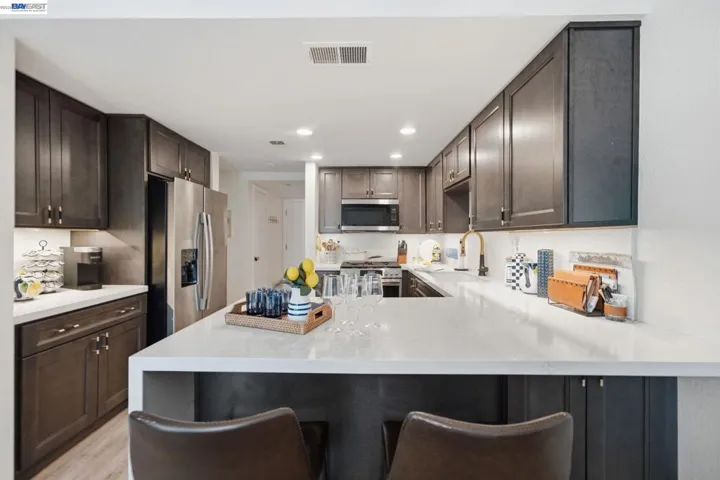 5050 Canyon Crest 18, Riverside, California 92507