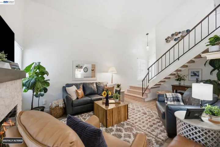5050 Canyon Crest 18, Riverside, California 92507