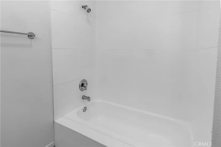 20253 Keswick Street 318, Winnetka, California 91306