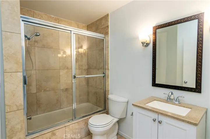 20253 Keswick Street 318, Winnetka, California 91306