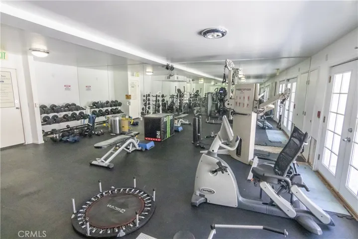20253 Keswick Street 318, Winnetka, California 91306