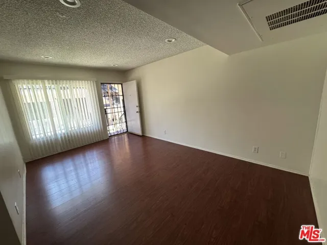 10630 Crenshaw Boulevard #3, Inglewood, California 90303