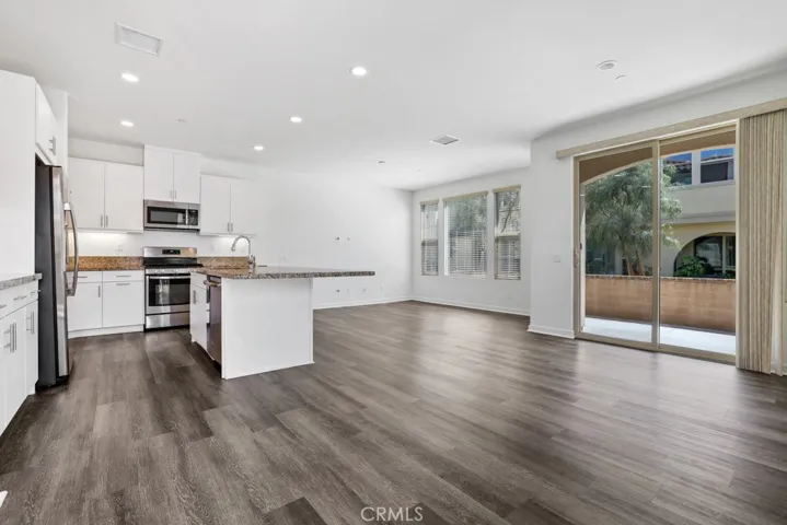20 Savannah, Lake Forest, California 92630