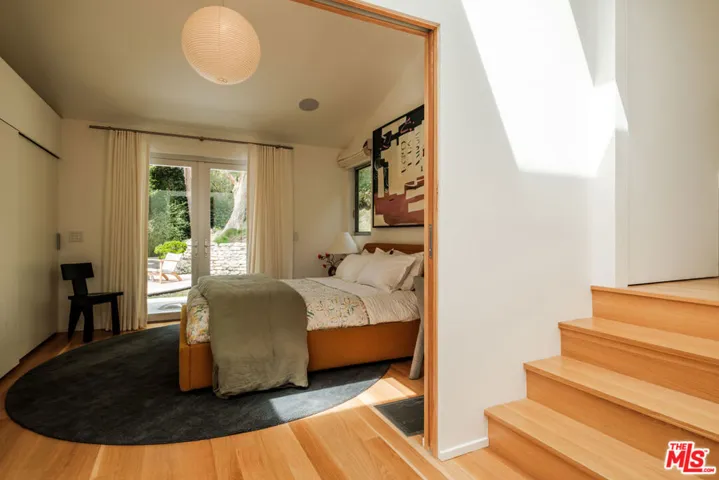 558 Stassi Lane, Santa Monica, California 90402