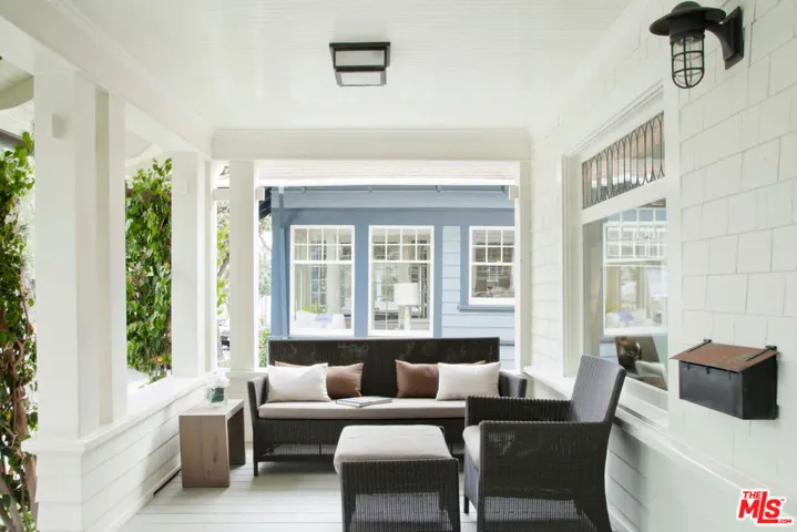 147 Fraser Avenue, Santa Monica, California 90405