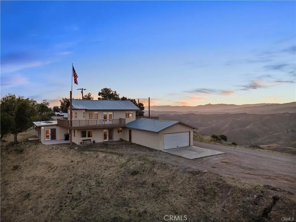 30668 3/4 TICK CANYON
HILLTOP HEAVEN