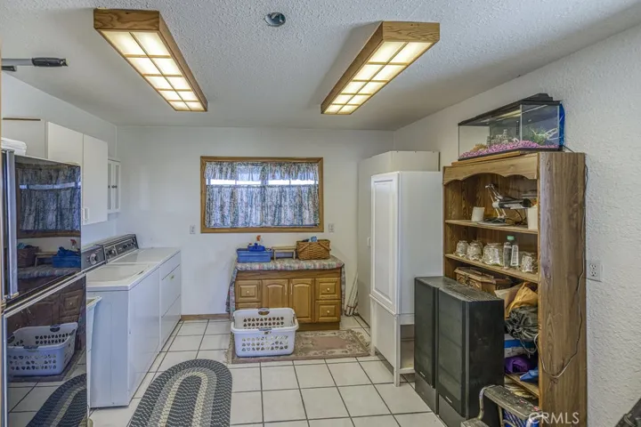 DOWN STAIRS LAUNDRY ROOM