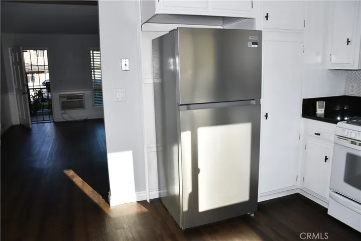 660 S Glassell, Orange, California 92866