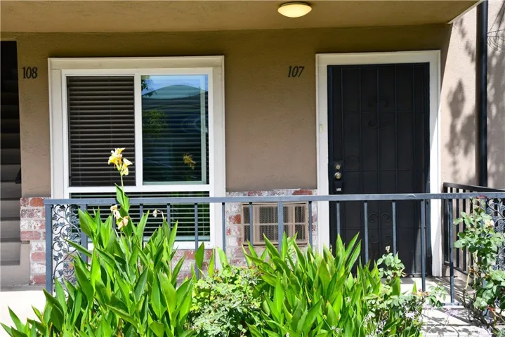 660 S Glassell, Orange, California 92866