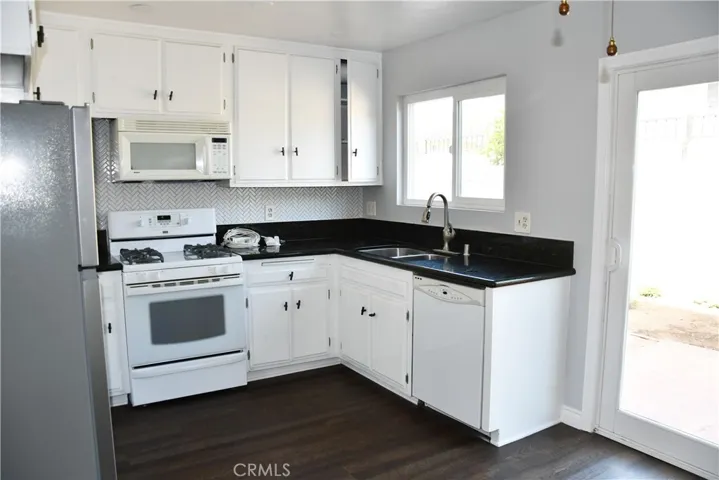 660 S Glassell, Orange, California 92866