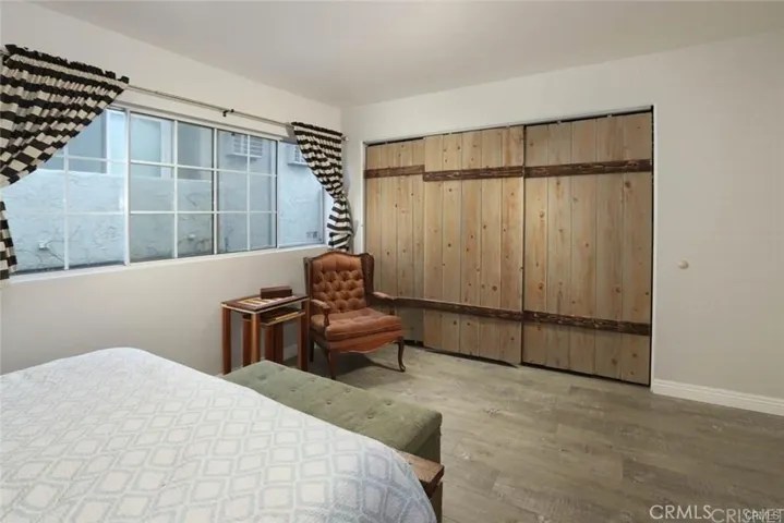 18640 Collins Street 116, Tarzana, California 91356