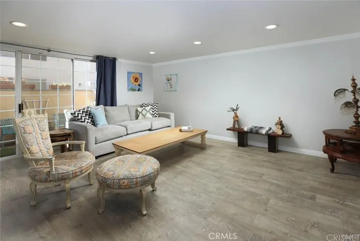 18640 Collins Street 116, Tarzana, California 91356