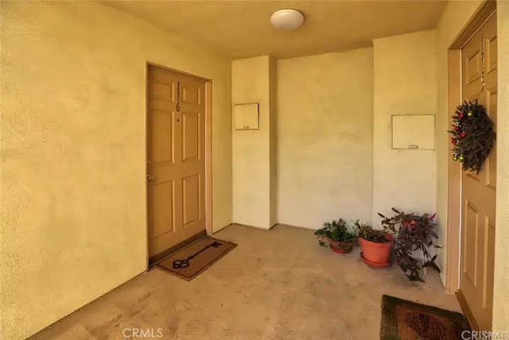 18640 Collins Street 116, Tarzana, California 91356