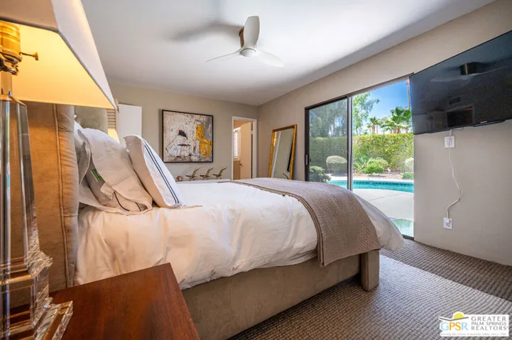 566 N Sunset Way, Palm Springs, California 92262