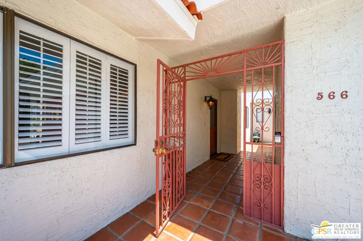 566 N Sunset Way, Palm Springs, California 92262