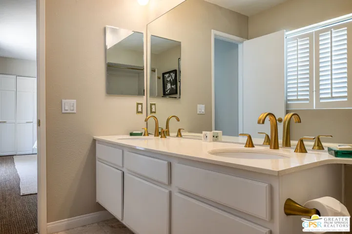 566 N Sunset Way, Palm Springs, California 92262