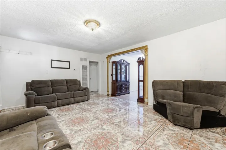 12375 Poinsettia, El Monte, California 91732