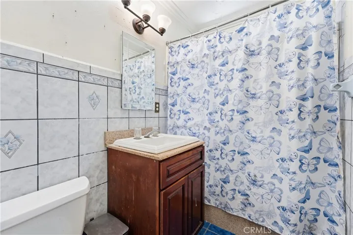 12375 Poinsettia, El Monte, California 91732