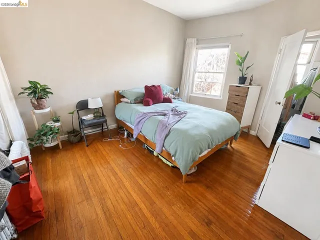 1142 Mckinley Ave, Oakland, California 94610