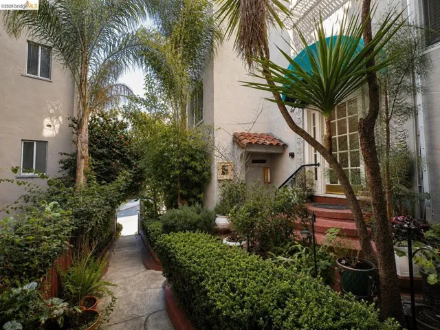1142 Mckinley Ave, Oakland, California 94610