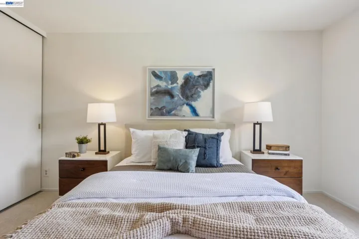 955 Shorepoint Ct 111, Alameda, California 94501