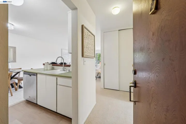 955 Shorepoint Ct 111, Alameda, California 94501
