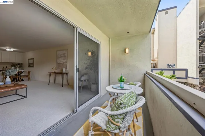 955 Shorepoint Ct 111, Alameda, California 94501