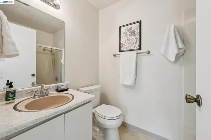955 Shorepoint Ct 111, Alameda, California 94501