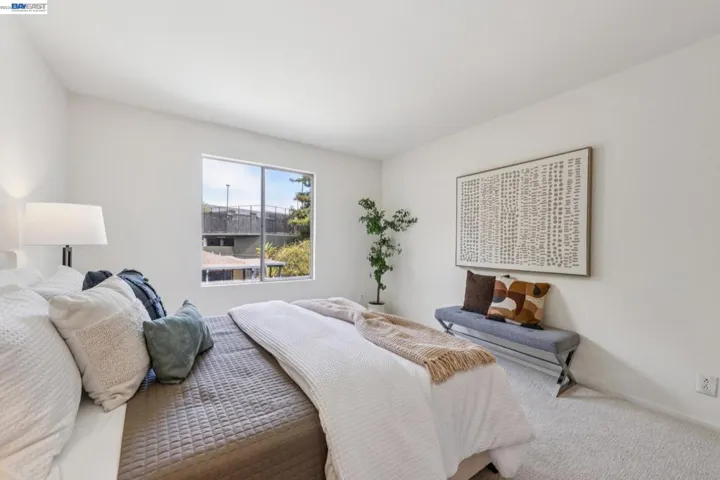 955 Shorepoint Ct 111, Alameda, California 94501