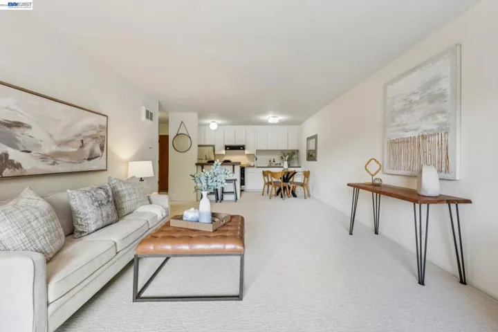 955 Shorepoint Ct 111, Alameda, California 94501