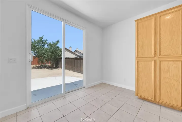 13584 Kitty Hawk, Victorville, California 92392