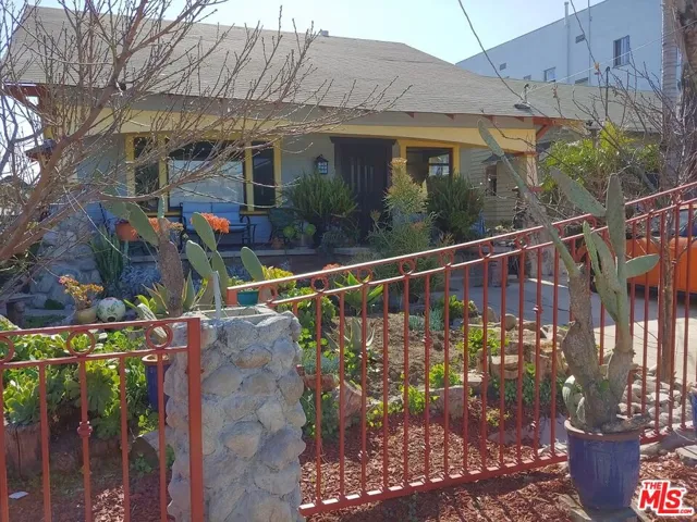 Secure front fence, gate to pa