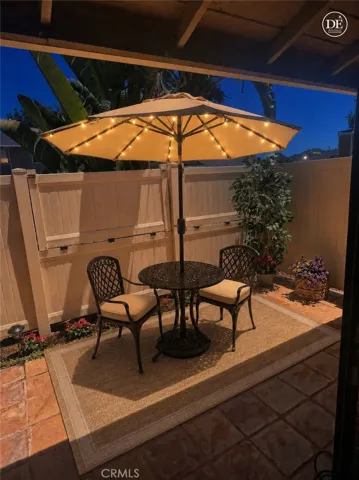 Dining on Virtual AI patio 1 furniture at dusk