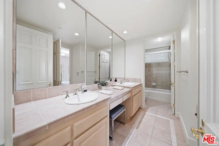 12626 Promontory Road, Los Angeles, California 90049