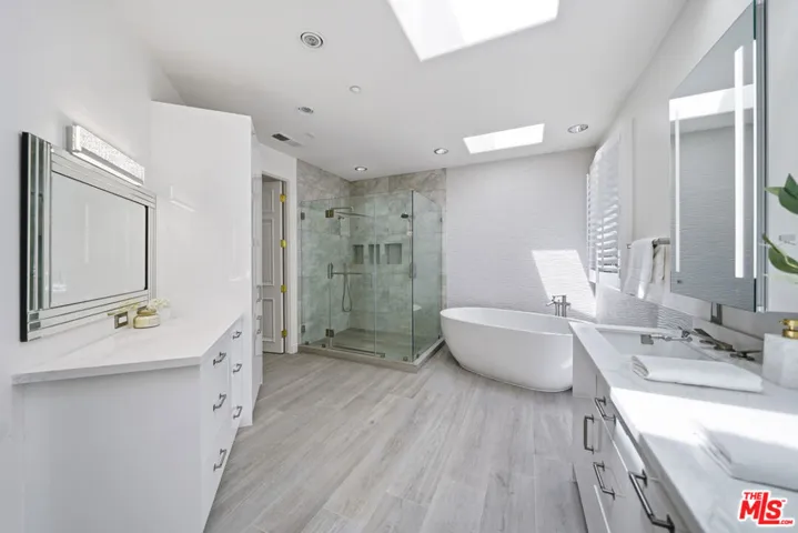 12626 Promontory Road, Los Angeles, California 90049