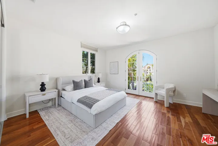 12626 Promontory Road, Los Angeles, California 90049