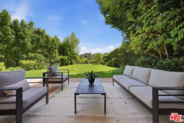 12626 Promontory Road, Los Angeles, California 90049