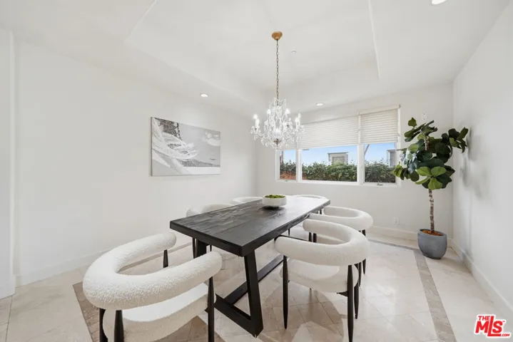 12626 Promontory Road, Los Angeles, California 90049