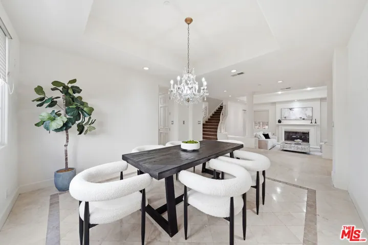 12626 Promontory Road, Los Angeles, California 90049