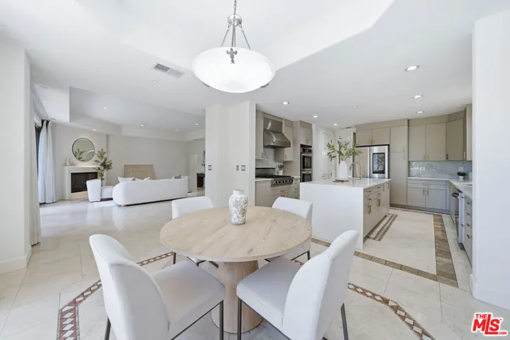 12626 Promontory Road, Los Angeles, California 90049