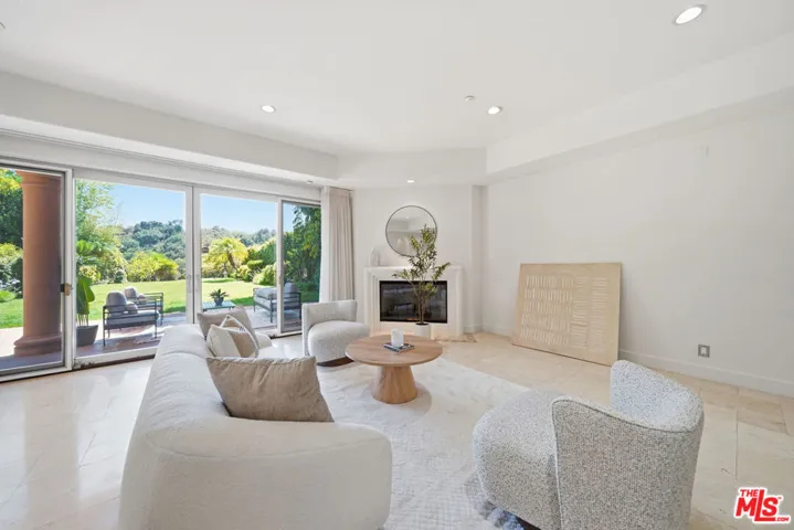12626 Promontory Road, Los Angeles, California 90049