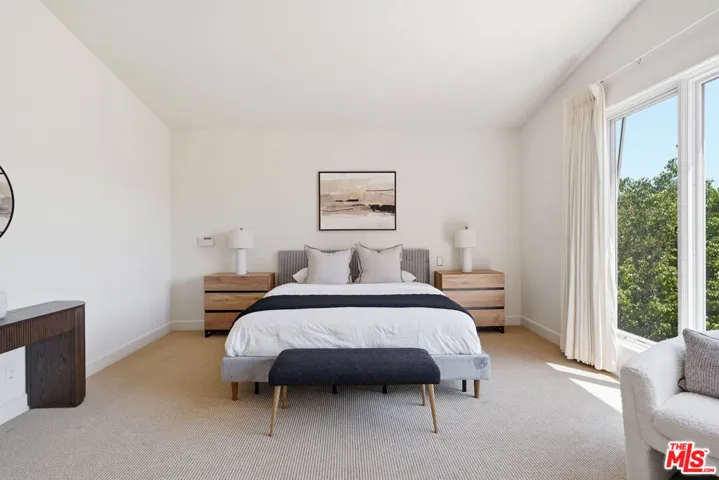 12626 Promontory Road, Los Angeles, California 90049