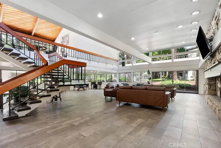 7777 W 91st, Los Angeles, California 90293