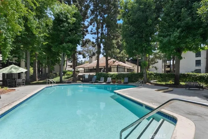 7777 W 91st, Los Angeles, California 90293