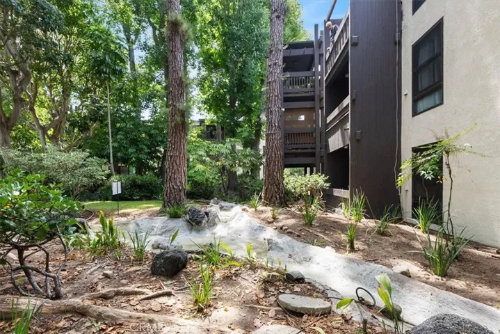 7777 W 91st, Los Angeles, California 90293