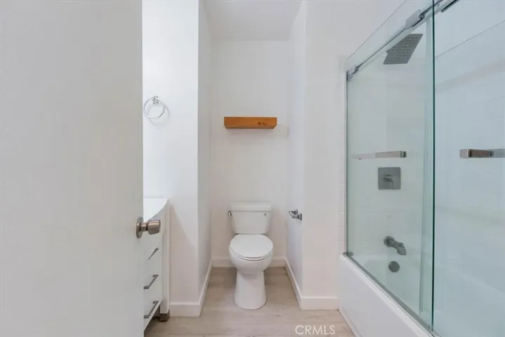 7777 W 91st, Los Angeles, California 90293