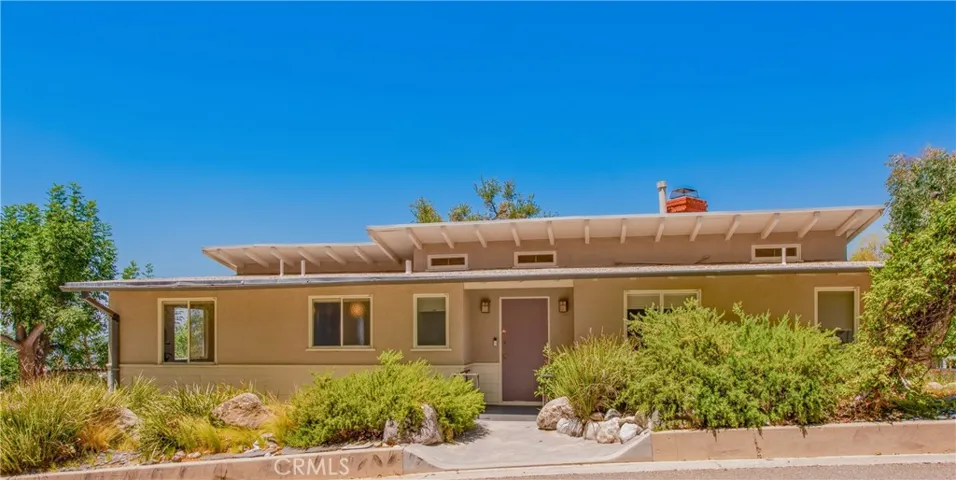14325 Millbrook Drive, Sherman Oaks, California 91423